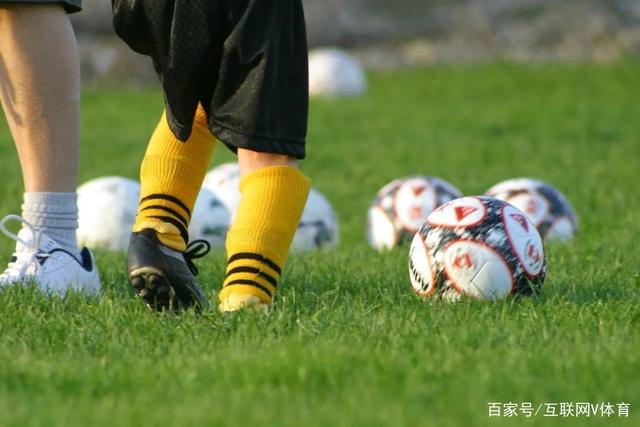 巴萨与国米争抢耶尔奇，适合三后卫体系